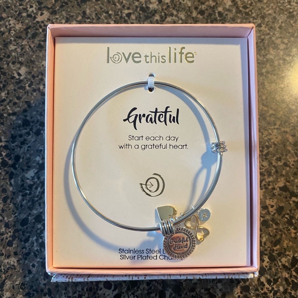 NEW IN PACKAGING! Gratitude bracelet- perfect gift for back to school, birthdays